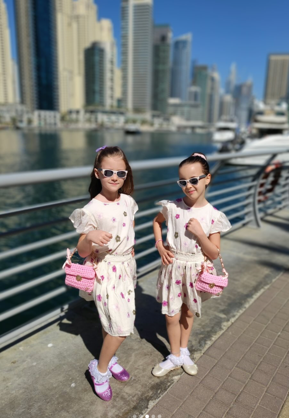 Set Mother and Daughter